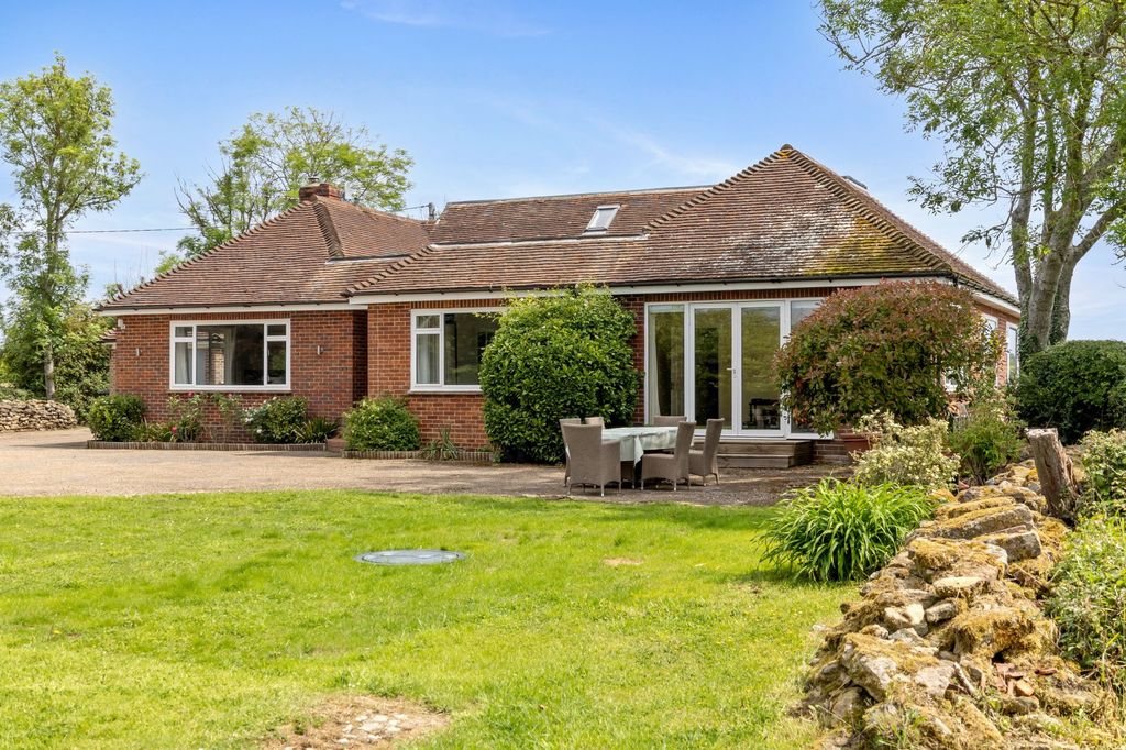 Property photo 1 of 25