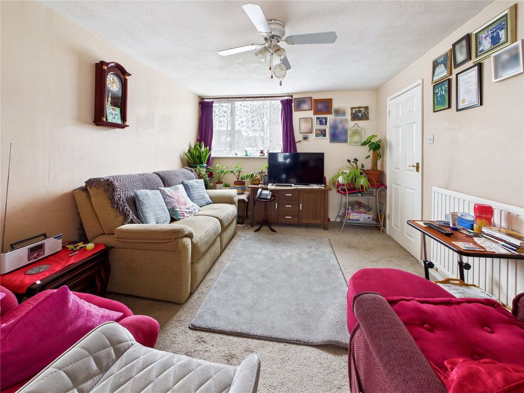 Property photo 2 of 13 Picture 2