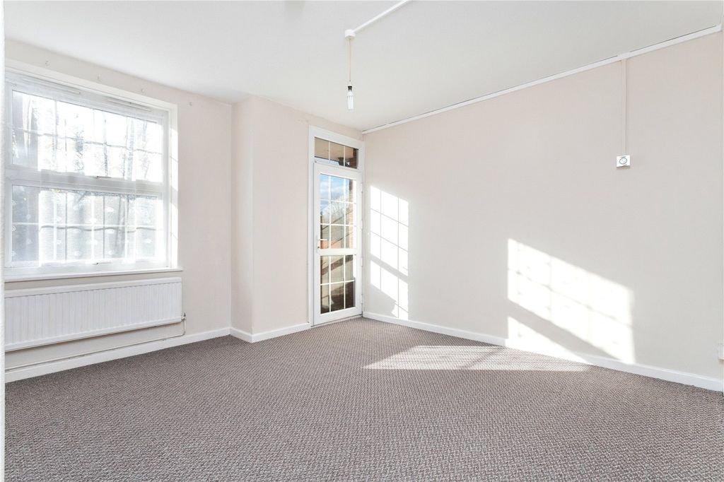 Property photo 1 of 12 Picture No. 08