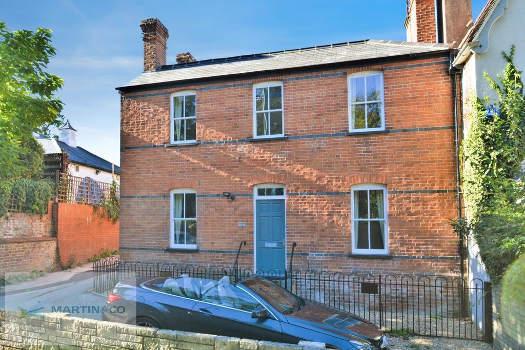 Property photo 1 of 8 User_Edited_Photo-F9F765Db_User-Edited-d8B3A03d-0F