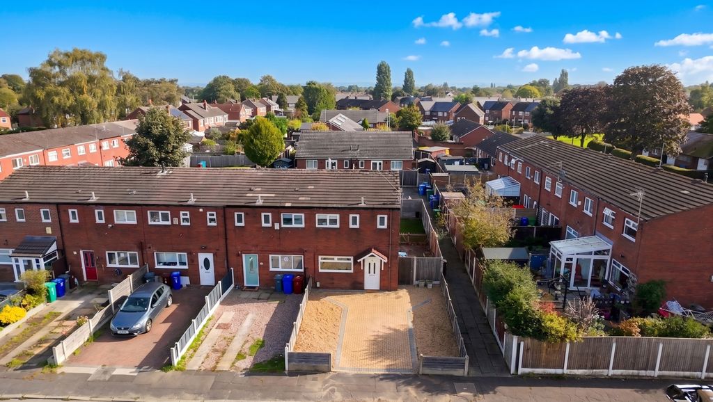 Property photo 2 of 12 Stancross Road - Ewemove (11)