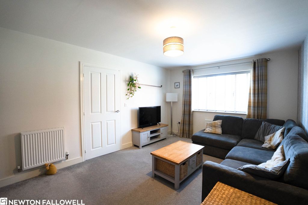 Property photo 3 of 19