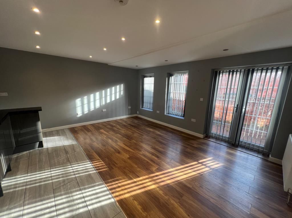 Property photo 2 of 11 Reception