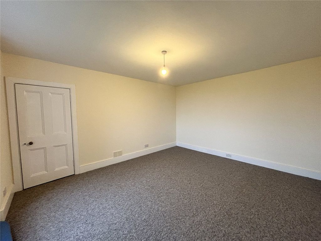 Property photo 3 of 12 Picture No. 03