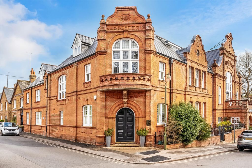 Property photo 1 of 16 Image