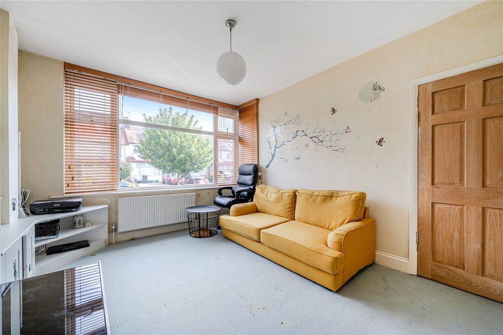 Property photo 3 of 17 Picture No. 12