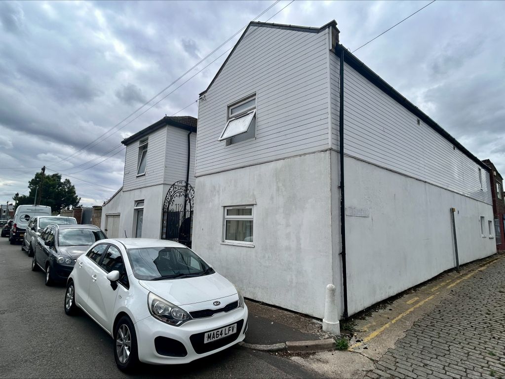 Property photo 2 of 14
