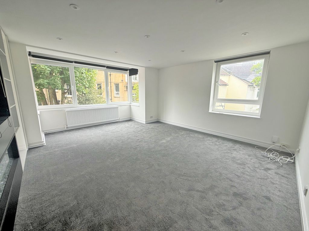 Property photo 3 of 12 Img_1951