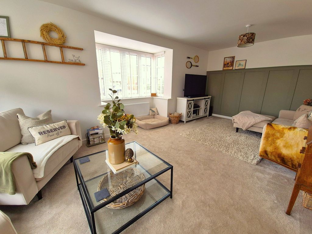 Property photo 2 of 29