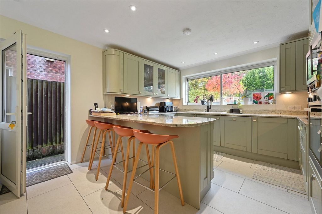 Property photo 3 of 10 Picture No. 11