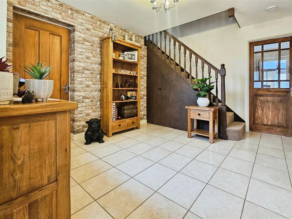 Property photo 3 of 41 261Ed354-20250731_134333.Jpg