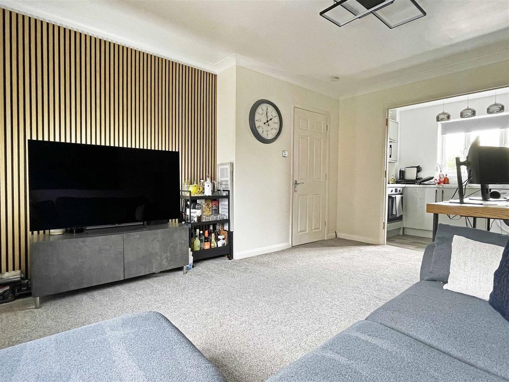 Property photo 2 of 21 l5.Jpg