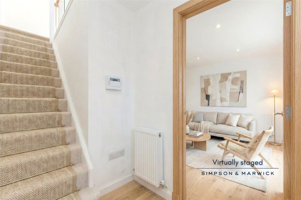 Property photo 3 of 32 Unit2 Newmills Rd 3