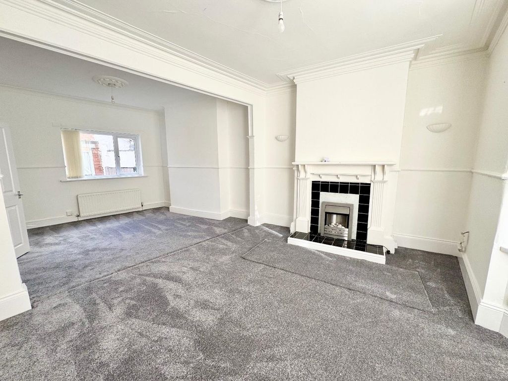 Property photo 2 of 9 Lounge/Diner