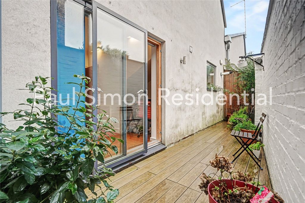 Property photo 2 of 13 Picture No. 14