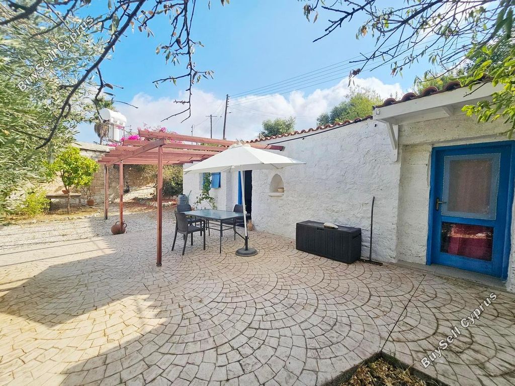 Property photo 1 of 35