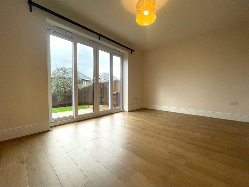 Property photo 2 of 30 Picture No. 19