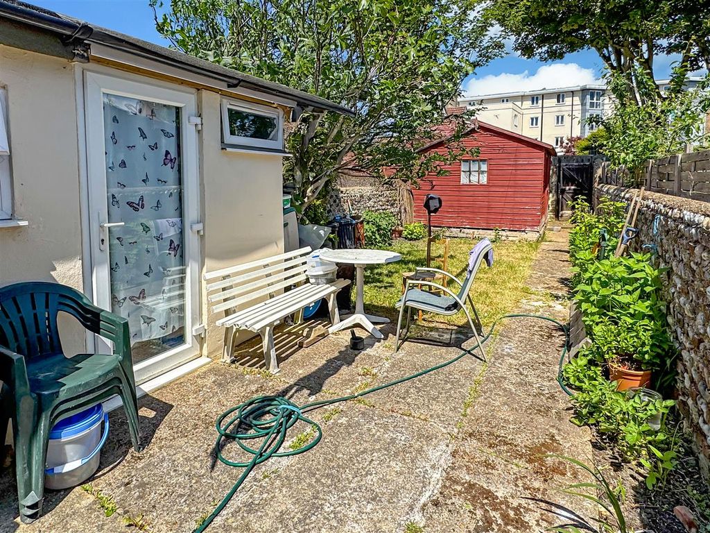 Property photo 2 of 11 Img_9947.Jpg