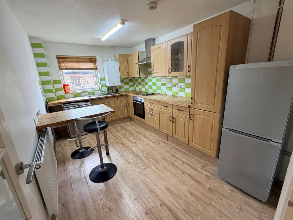 Property photo 3 of 7 5177353