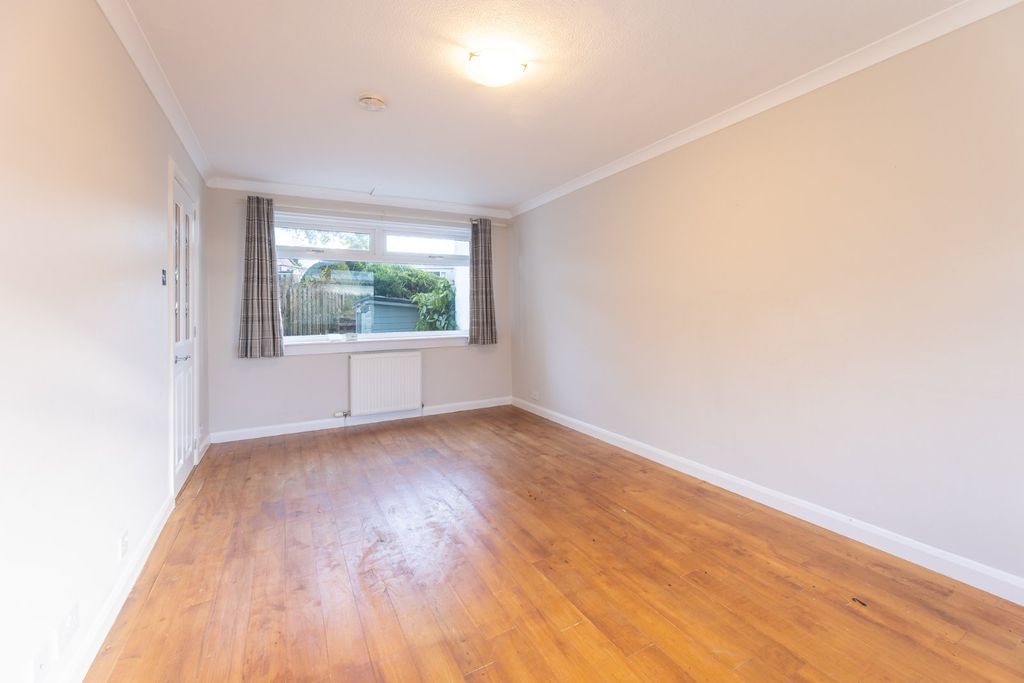 Property photo 2 of 18 Picture No. 21