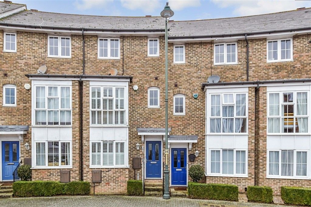 Property photo 1 of 17 External (Brochure).