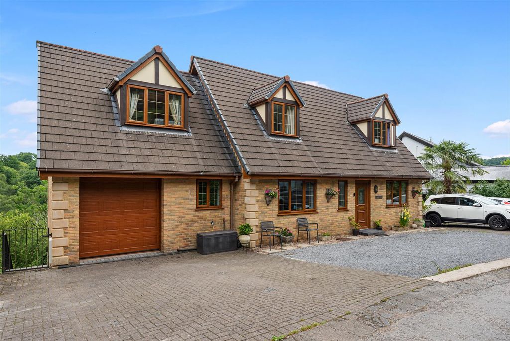 Property photo 1 of 32 External