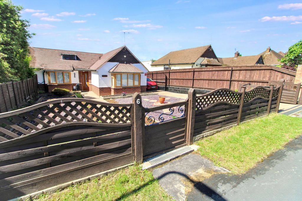 Property photo 1 of 22