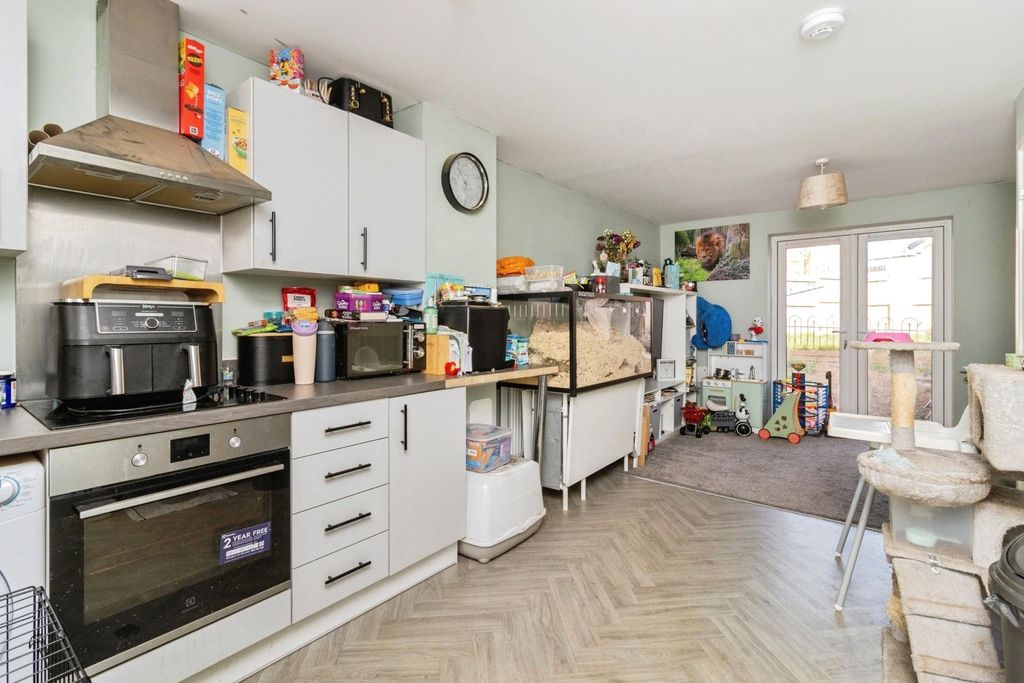 Property photo 2 of 13 Pbox-Img.Jpg