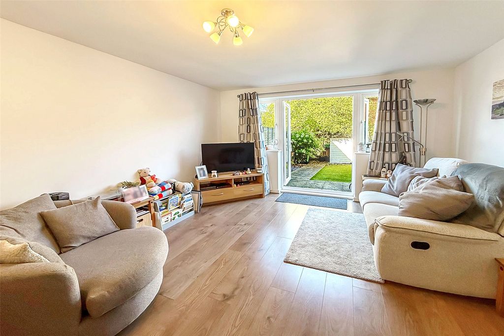 Property photo 3 of 16 Picture No. 06