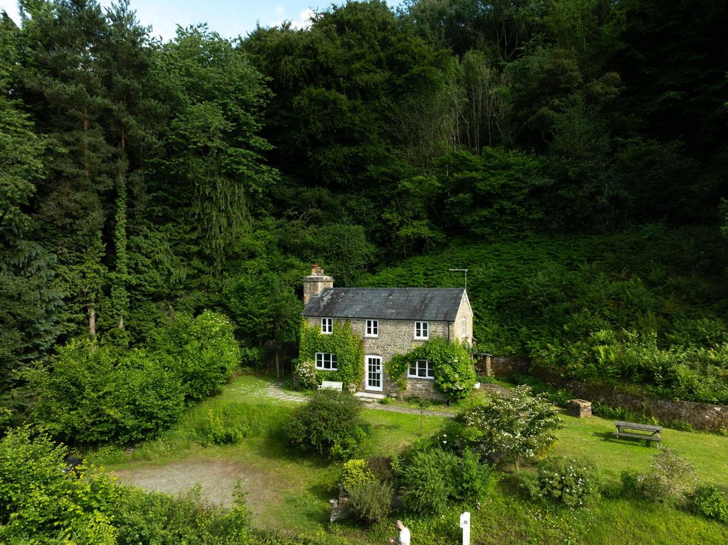 Property photo 2 of 18