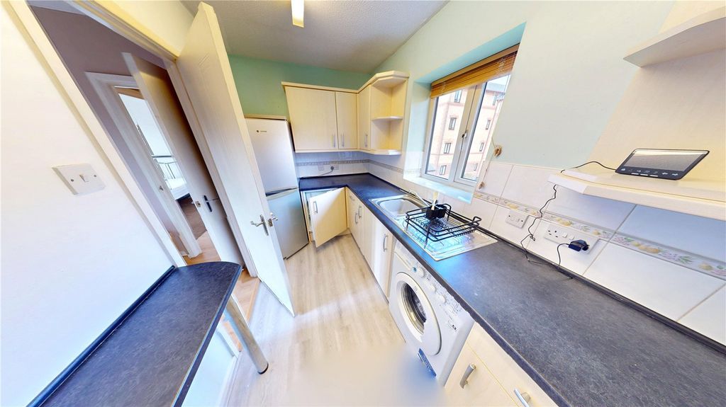 Property photo 3 of 6 Picture No. 08