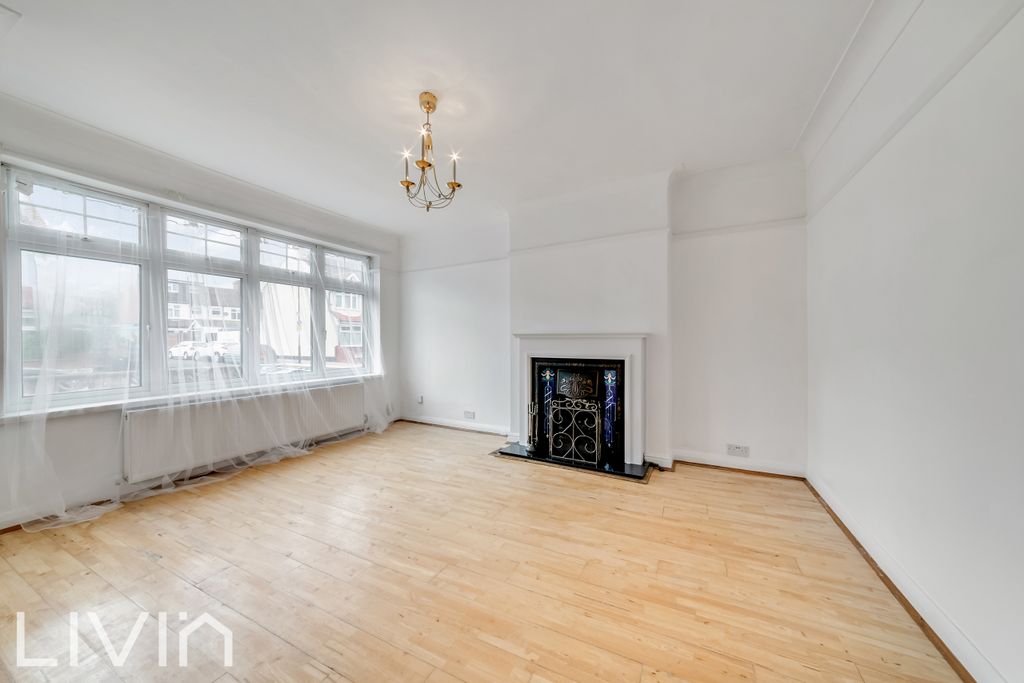Property photo 2 of 12 2