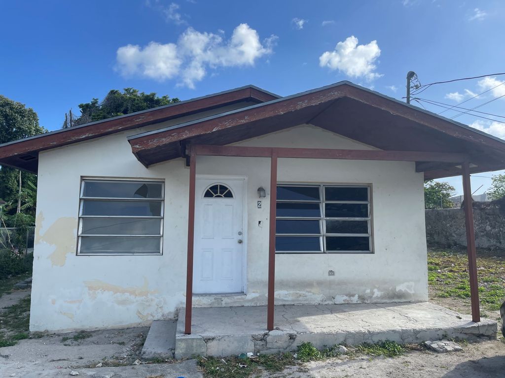 Property photo 1 of 6