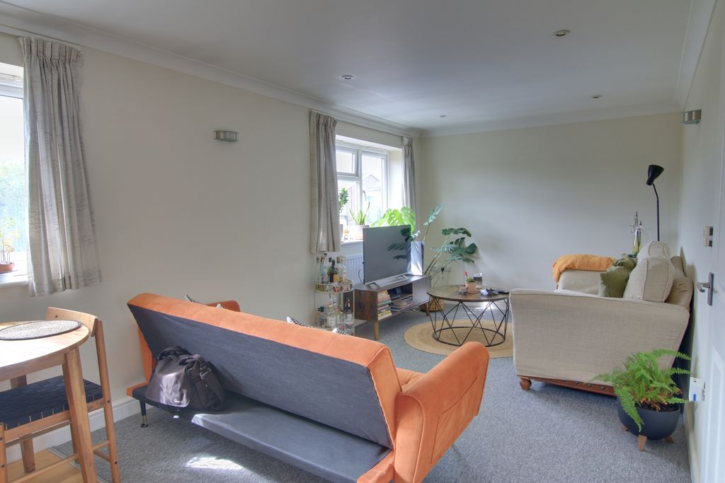 Property photo 2 of 11 Img_3863-Img_3865