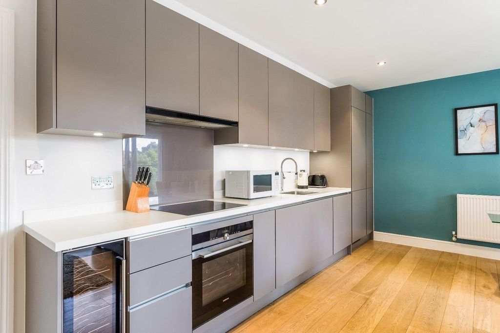 Property photo 3 of 12 Picture No. 04