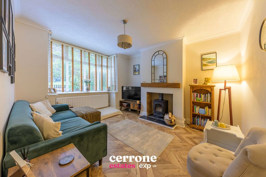 Property photo 2 of 24