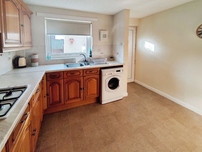 Property photo 3 of 14 Photo 7