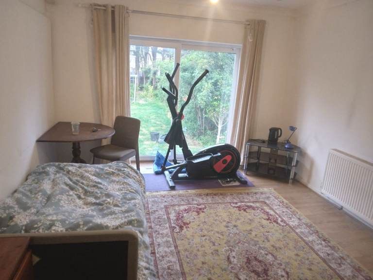 Property photo 2 of 3