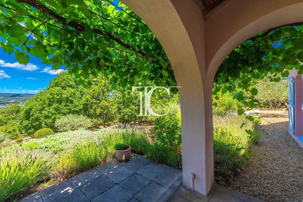 Property photo 2 of 36