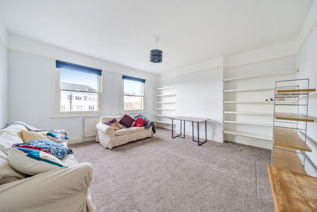 Property photo 2 of 6 Reception