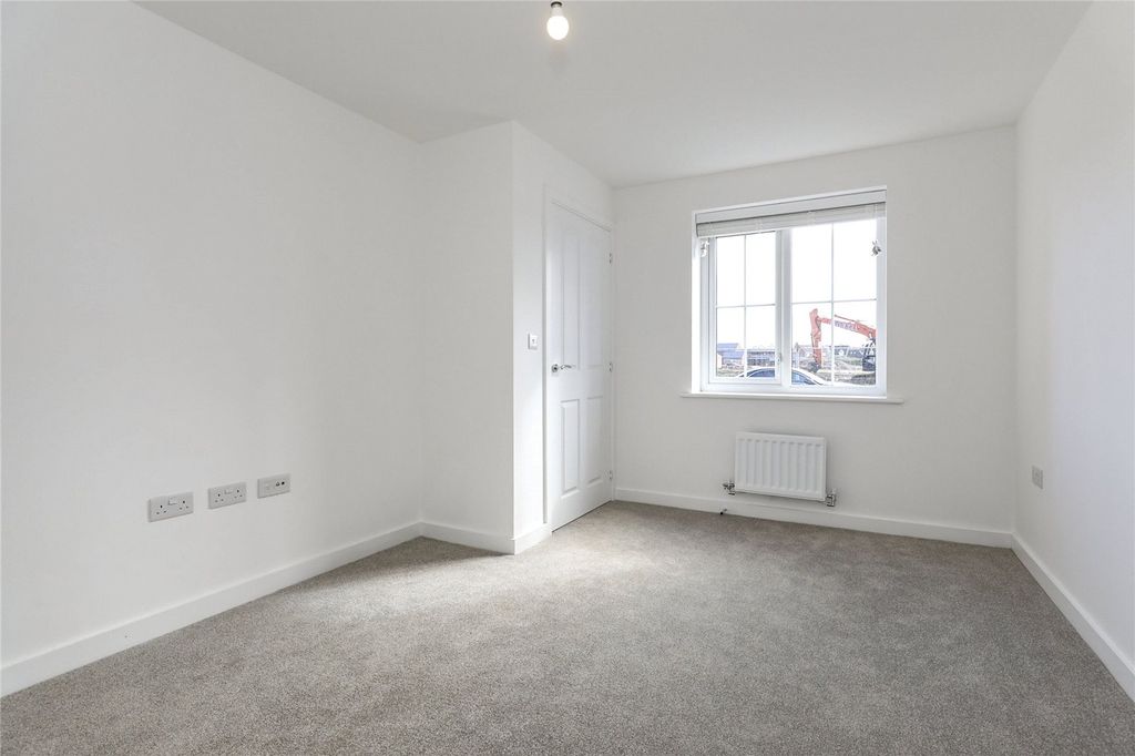 Property photo 3 of 10 Picture No. 04