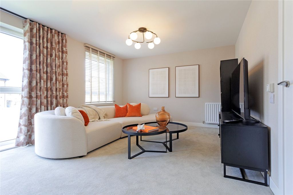 Property photo 2 of 18 Picture No. 17