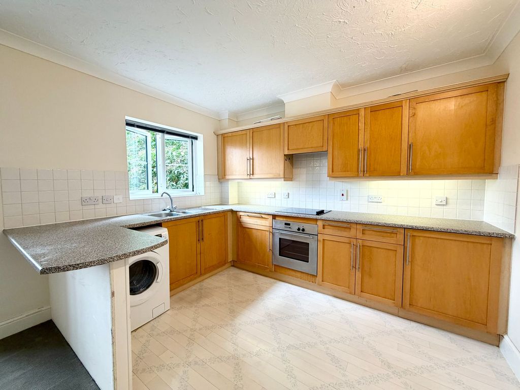 Property photo 3 of 21