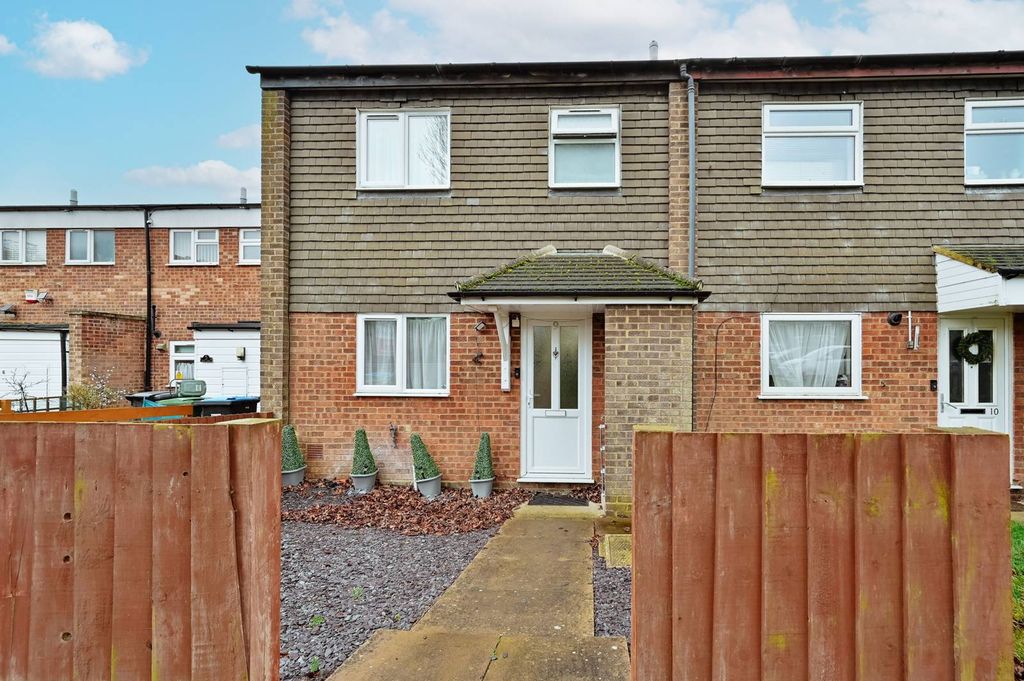 Property photo 2 of 20