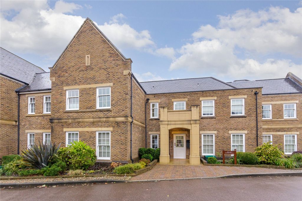 Property photo 1 of 29 Picture No. 02