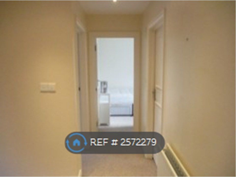 Property photo 2 of 12 2nd Floor Landing