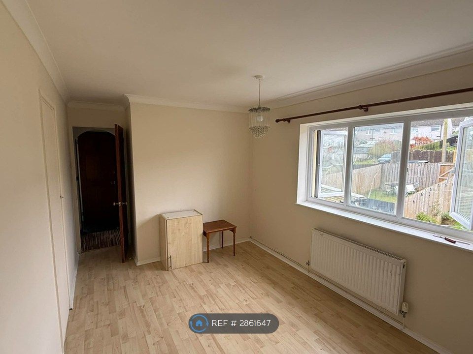 Property photo 3 of 4