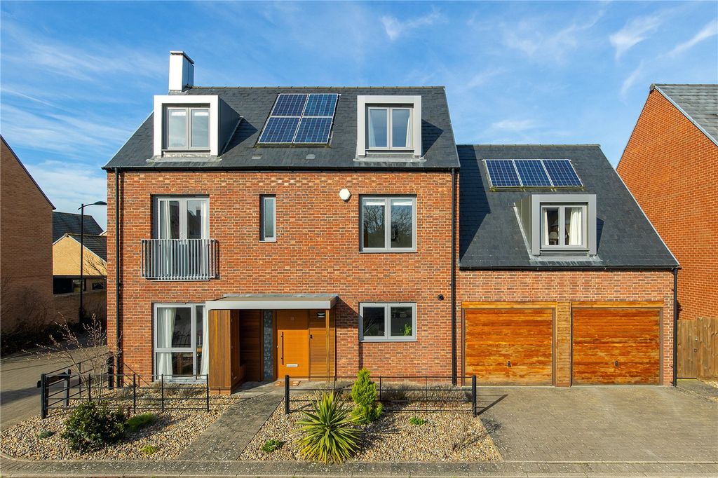 Property photo 1 of 18 Front