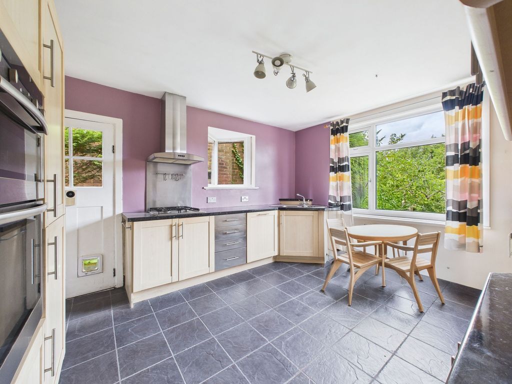 Property photo 2 of 26 Dining/Kitchen (Virtually Furnished)