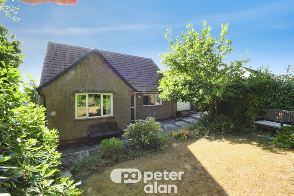 Property photo 2 of 27